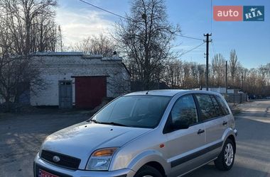 Хэтчбек Ford Fusion 2006 в Хороле
