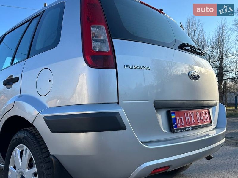 Хэтчбек Ford Fusion 2006 в Хороле фото 12 Хэтчбек Ford Fusion 2006 в Хороле