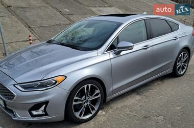 Седан Ford Fusion 2019 в Киеве