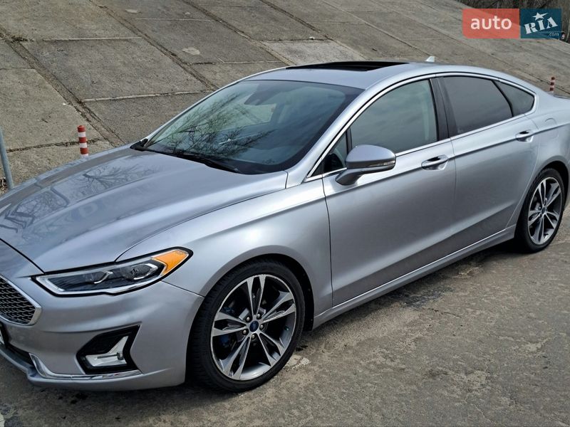 Седан Ford Fusion 2019 в Киеве фото Седан Ford Fusion 2019 в Киеве