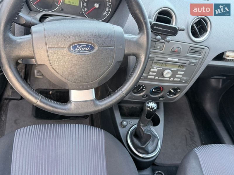 Хэтчбек Ford Fusion 2011 в Киеве