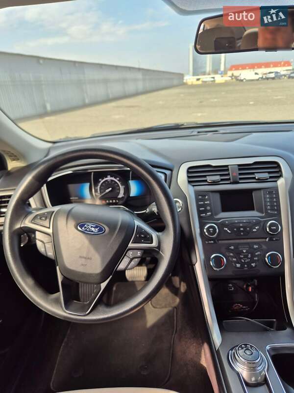 Седан Ford Fusion 2018 в Киеве фото 13 Седан Ford Fusion 2018 в Киеве