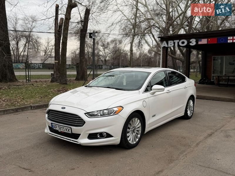 Седан Ford Fusion 2013 в Запоріжжі фото Седан Ford Fusion 2013 в Запоріжжі