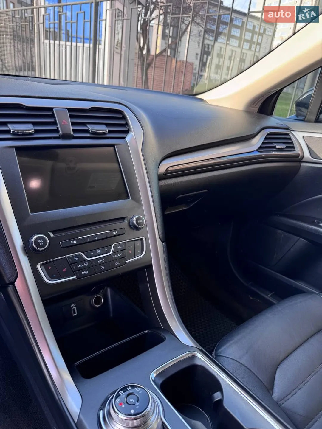 2016 Ford Fusion - мініатюра 24