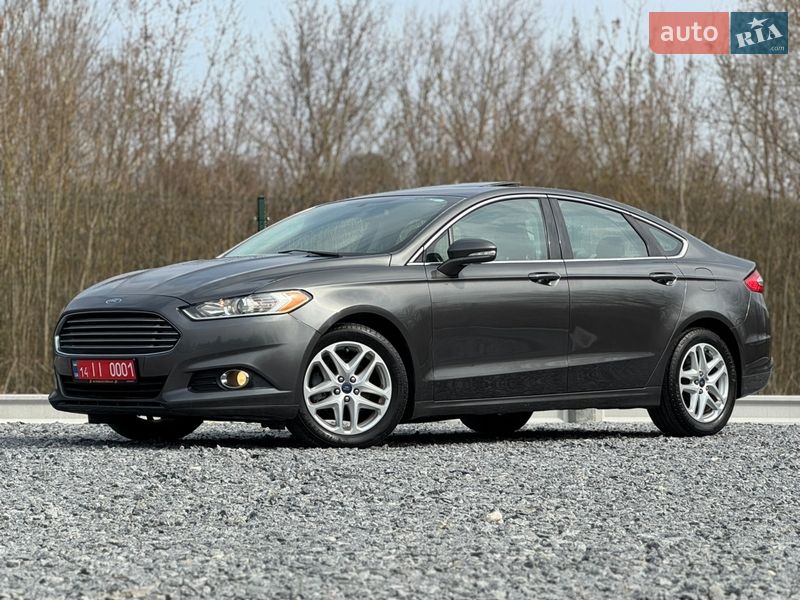 Седан Ford Fusion 2016 в Дрогобыче