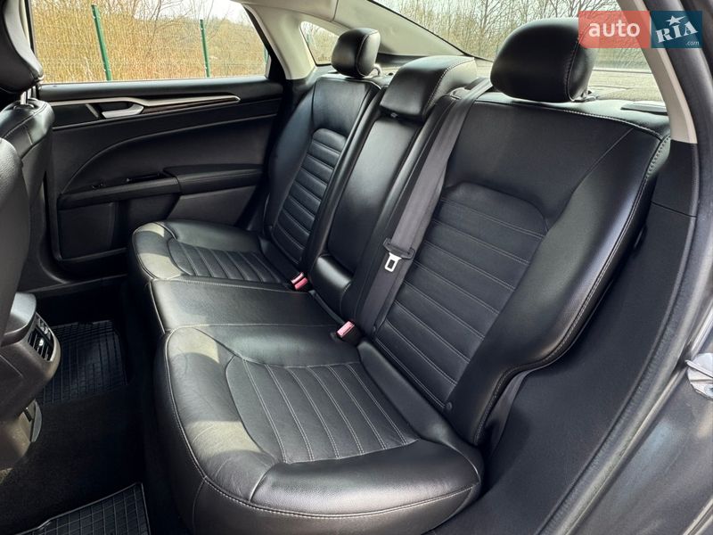 Седан Ford Fusion 2016 в Дрогобыче