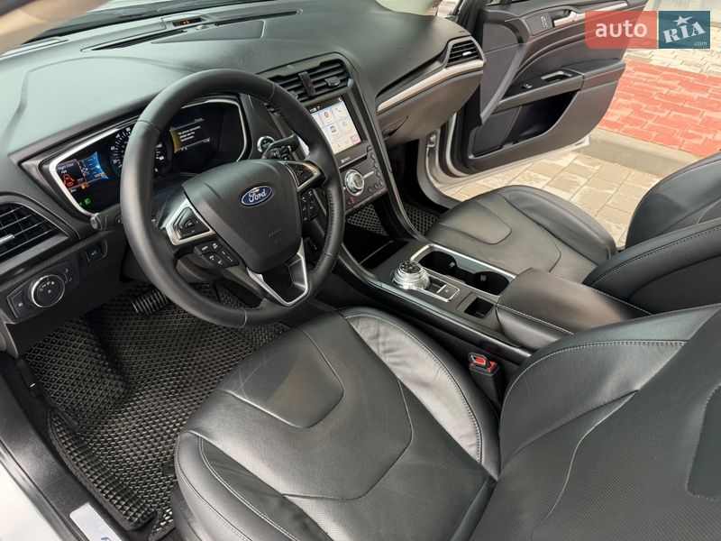 Седан Ford Fusion 2019 в Ивано-Франковске