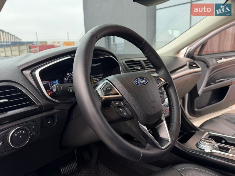 Седан Ford Fusion 2019 в Ивано-Франковске