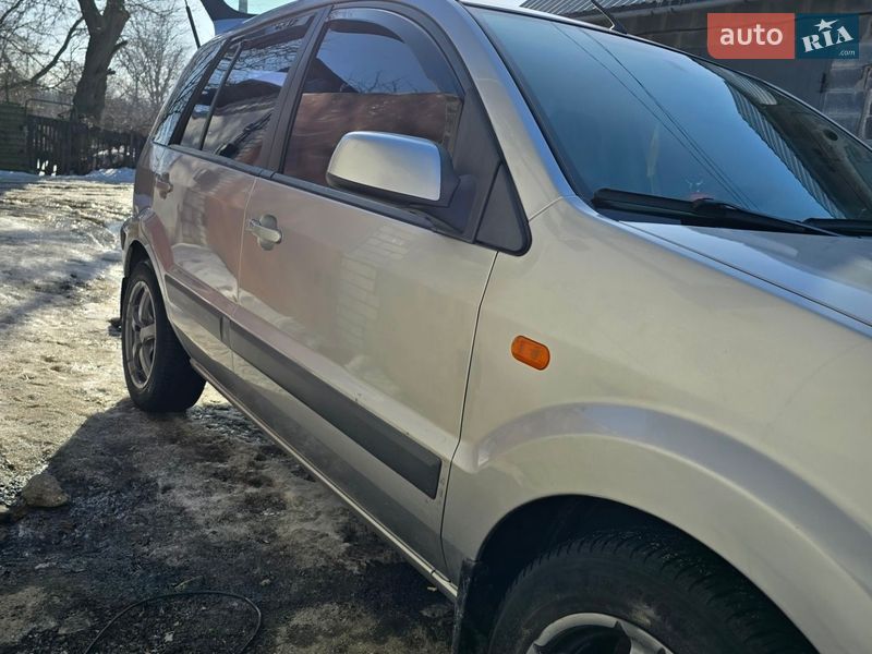 Хэтчбек Ford Fusion 2008 в Киеве