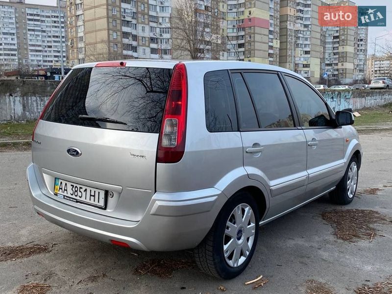 Хэтчбек Ford Fusion 2011 в Киеве