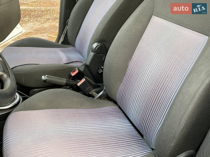 Хэтчбек Ford Fusion 2011 в Киеве