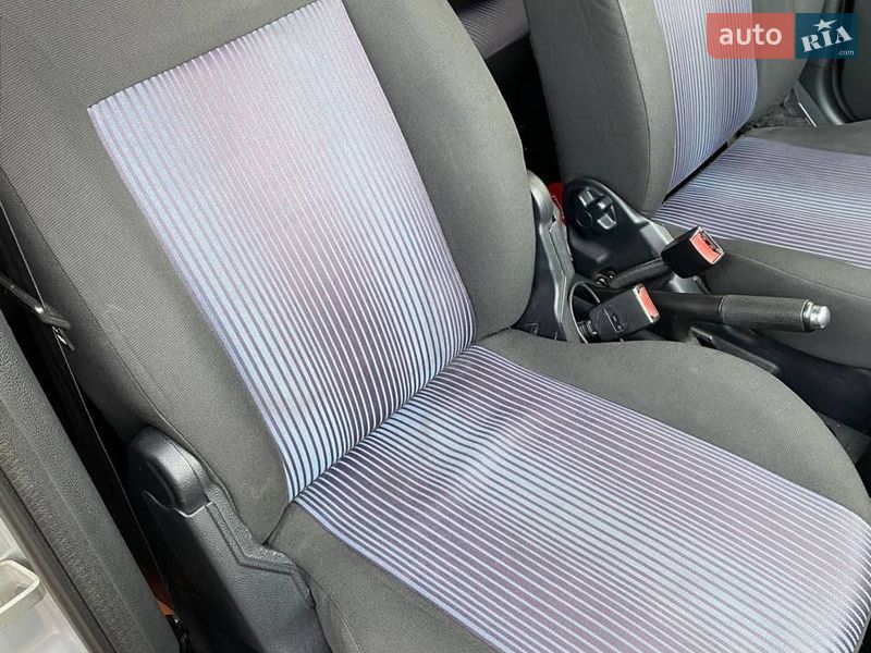 Хэтчбек Ford Fusion 2011 в Киеве