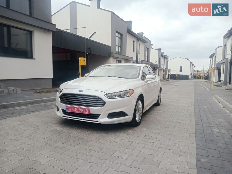 Ford Fusion 2016