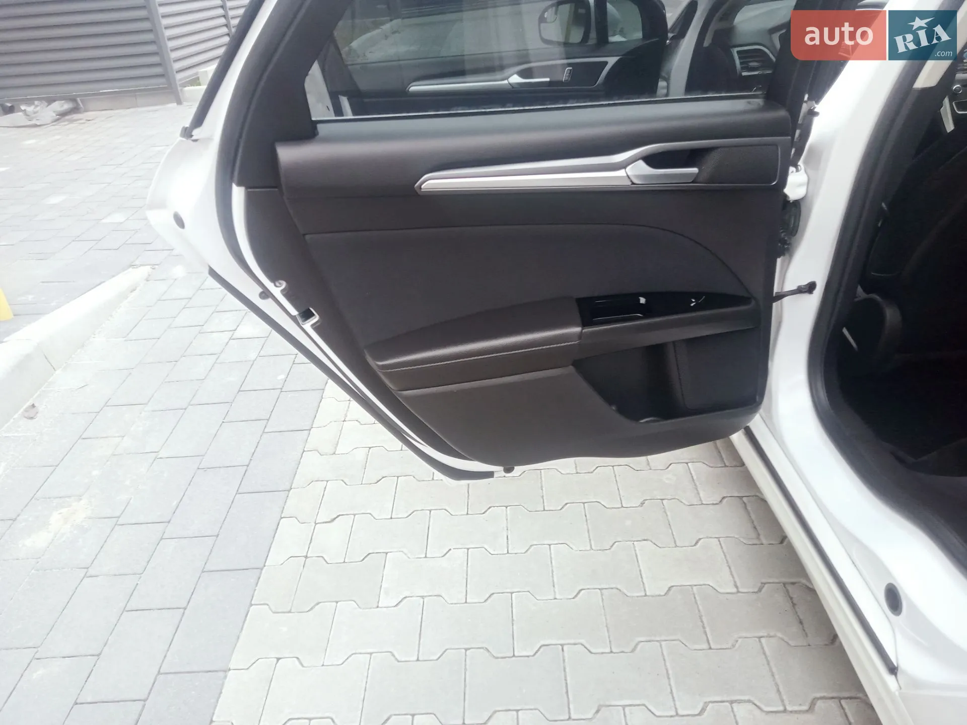 2016 Ford Fusion - мініатюра 17