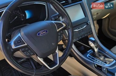 Седан Ford Fusion 2013 в Ужгороде
