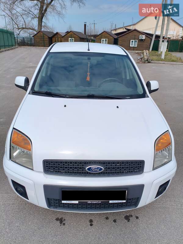 Хетчбек Ford Fusion 2011 в Броварах