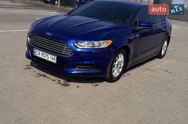 Седан Ford Fusion 2015 в Черкасах
