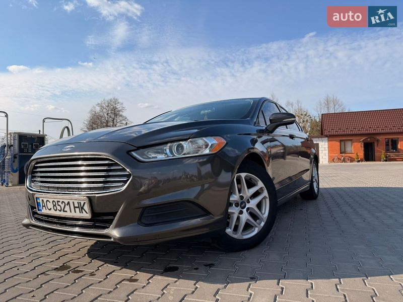 Седан Ford Fusion 2016 в Луцьку