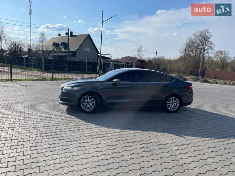 Седан Ford Fusion 2016 в Луцьку