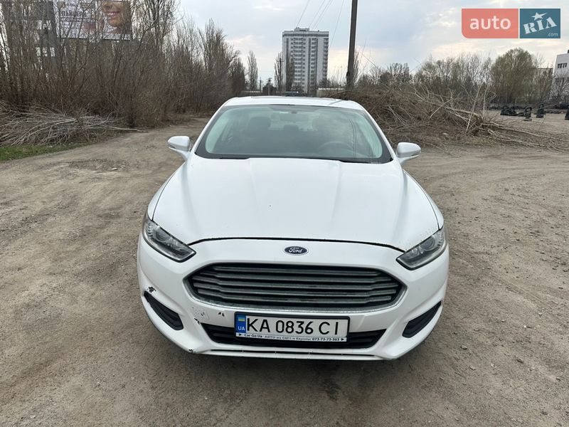 Седан Ford Fusion 2012 в Вышгороде