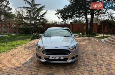 Седан Ford Fusion 2015 в Николаеве