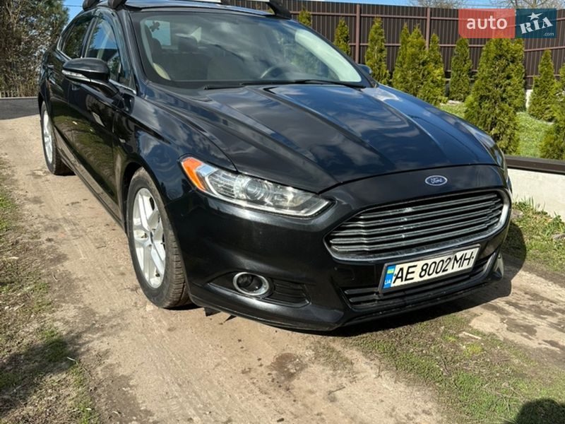 Седан Ford Fusion 2014 в Львове