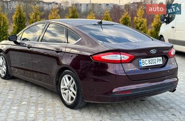 Седан Ford Fusion 2013 в Жовкве