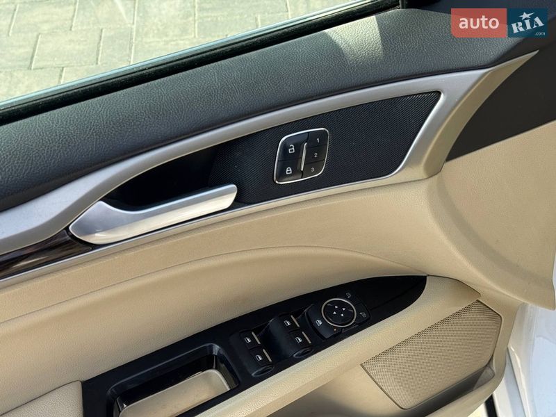Седан Ford Fusion 2016 в Луцьку