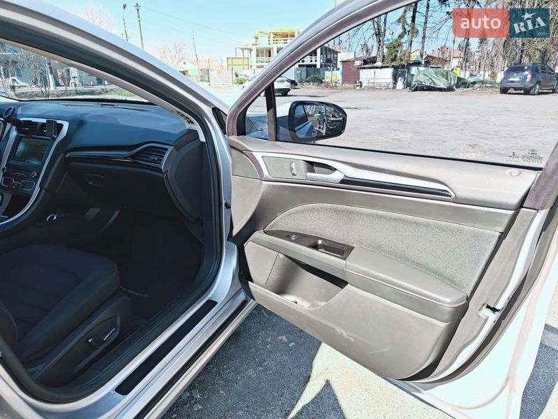 Седан Ford Fusion 2015 в Немишаево