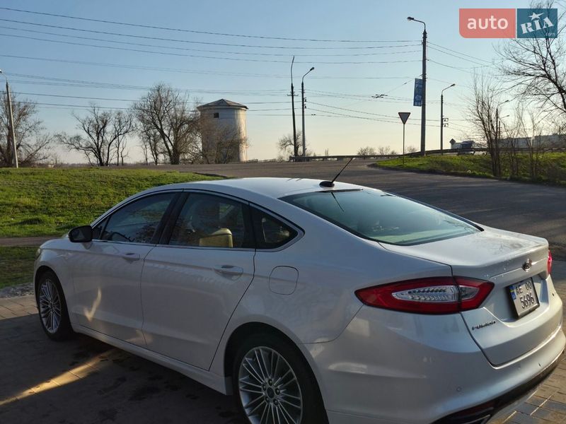 Седан Ford Fusion 2012 в Кривом Роге