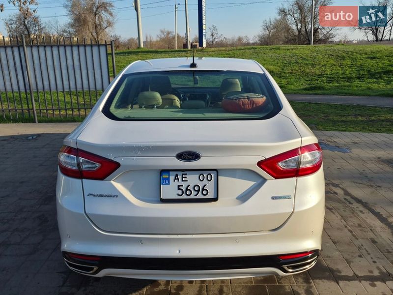 Седан Ford Fusion 2012 в Кривом Роге
