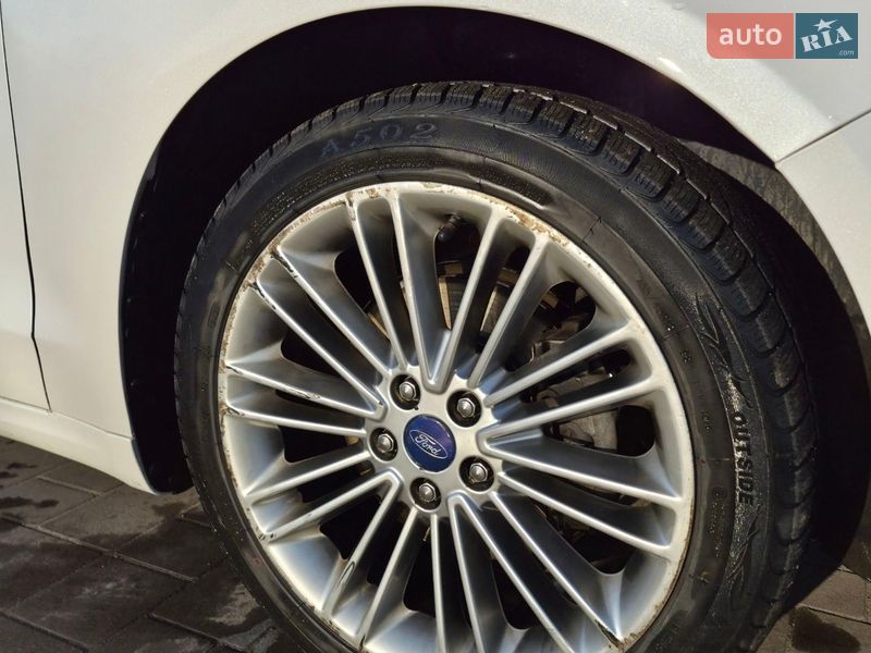 Седан Ford Fusion 2012 в Кривом Роге