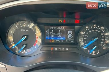 Седан Ford Fusion 2016 в Городку