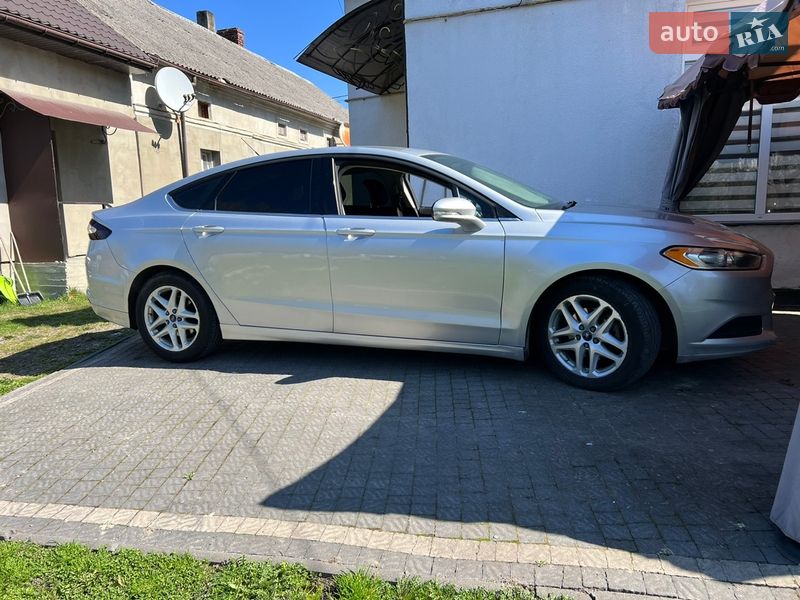Седан Ford Fusion 2016 в Городку