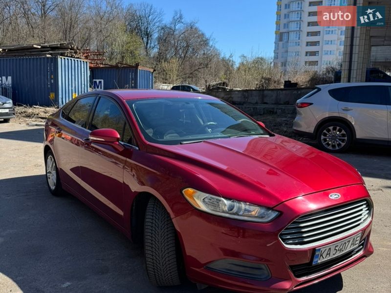 Седан Ford Fusion 2015 в Києві