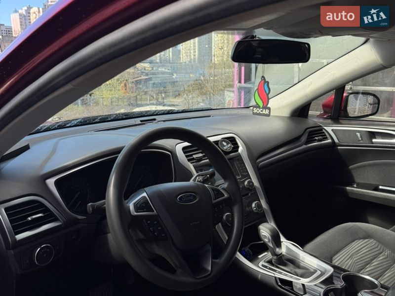 Седан Ford Fusion 2015 в Києві