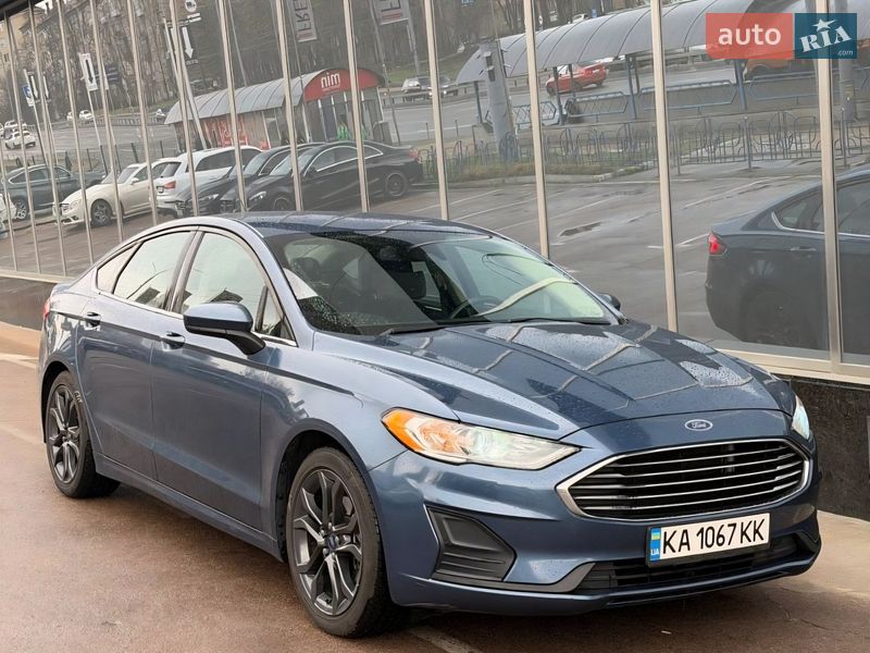 Седан Ford Fusion 2019 в Киеве фото Седан Ford Fusion 2019 в Киеве