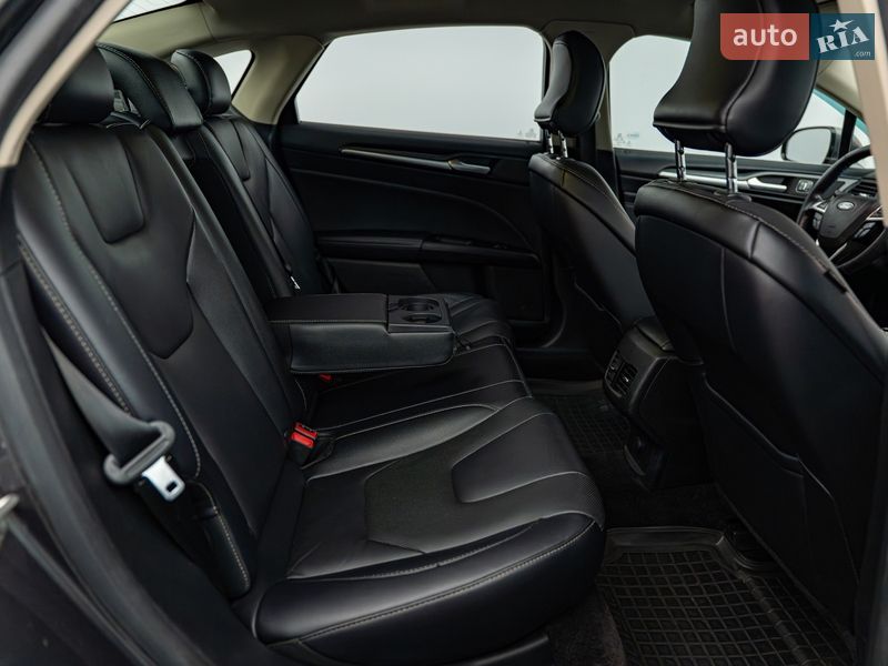 Седан Ford Fusion 2016 в Киеве фото 20 Седан Ford Fusion 2016 в Киеве