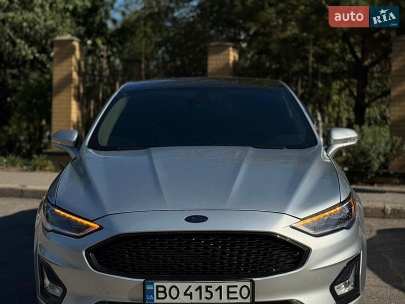 Седан Ford Fusion 2018 в Запоріжжі фото Седан Ford Fusion 2018 в Запоріжжі