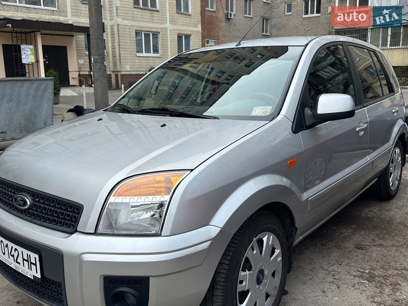 Хэтчбек Ford Fusion 2010 в Днепре