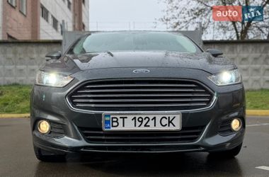 Седан Ford Fusion 2015 в Києві