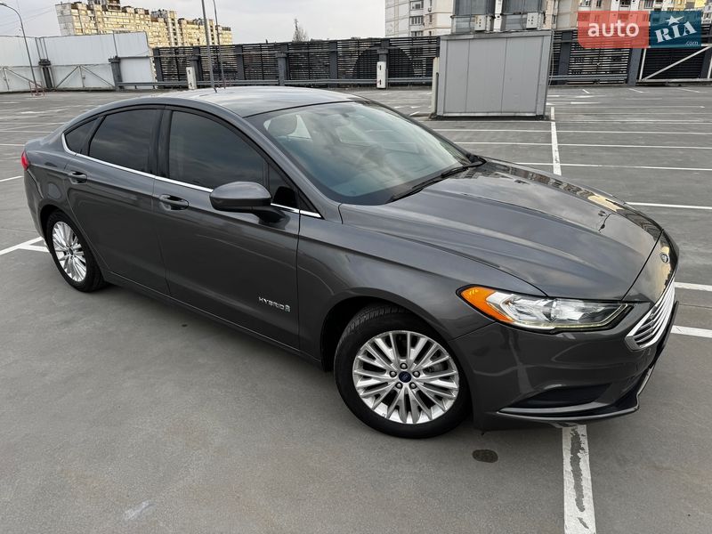 Седан Ford Fusion 2016 в Києві