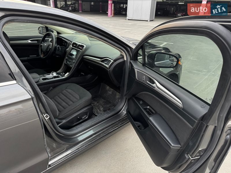 Седан Ford Fusion 2016 в Києві