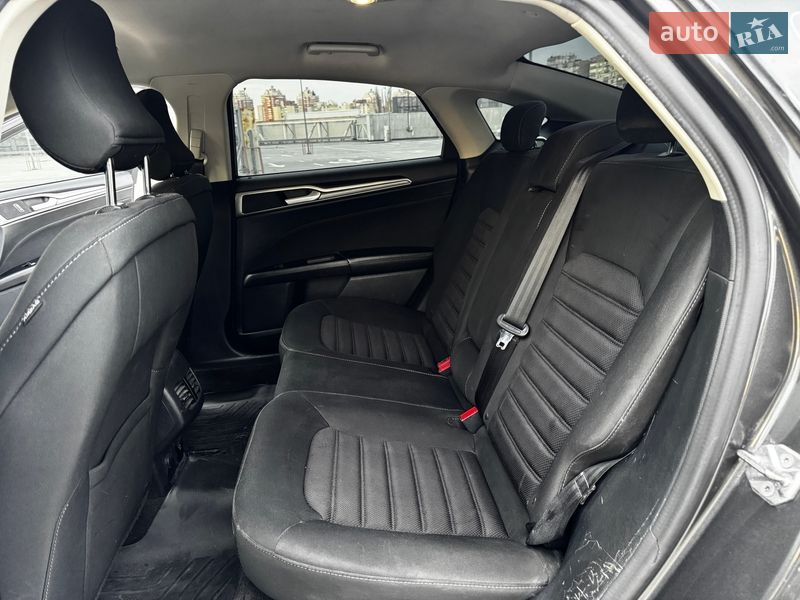 Седан Ford Fusion 2016 в Києві