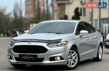 Седан Ford Fusion 2015 в Одесі