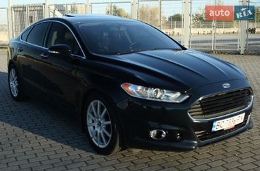 Седан Ford Fusion 2014 в Львові