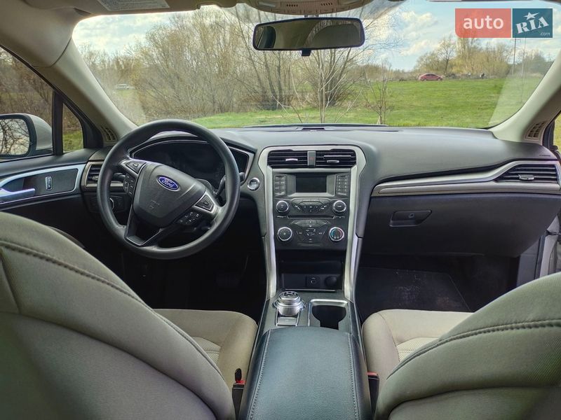 Седан Ford Fusion 2017 в Шостці