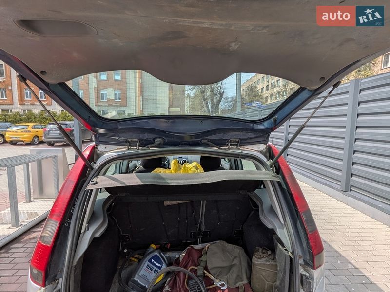 Хетчбек Ford Fusion 2004 в Черкасах