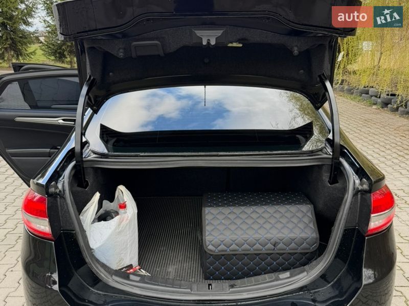 Седан Ford Fusion 2017 в Хмельницькому