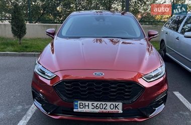 Седан Ford Fusion 2013 в Одесі